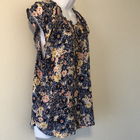 Loft Top - Picture 3 of 5